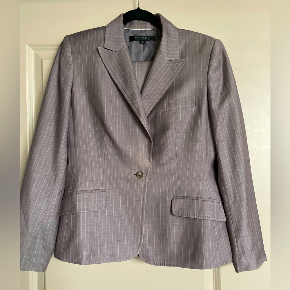 Anne Klein- Women’s striped business suit